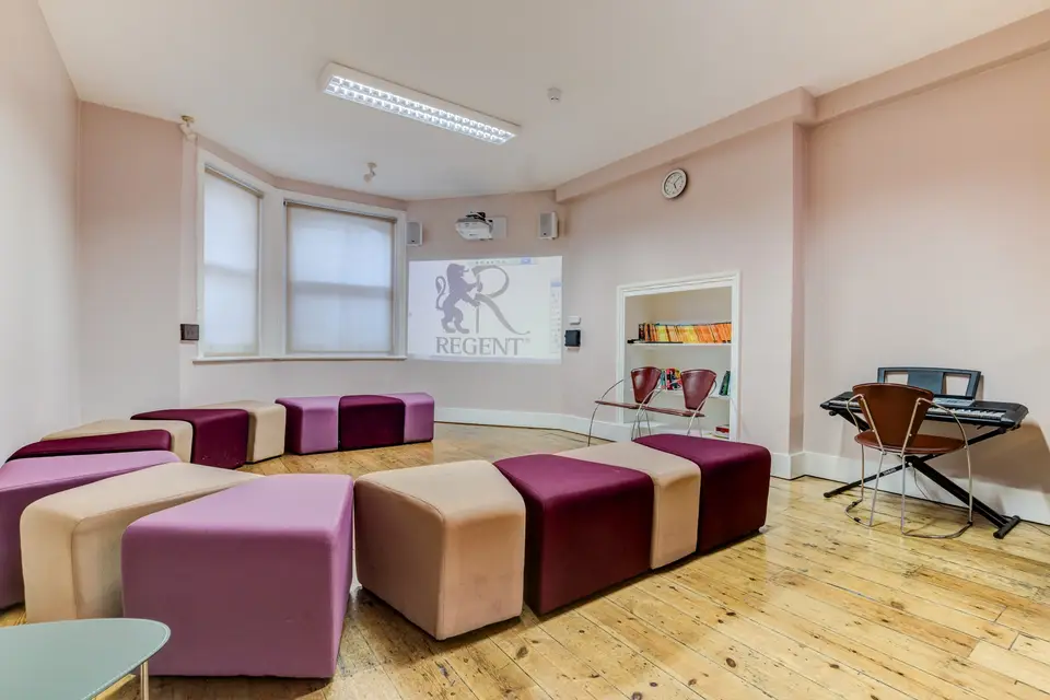 Regent Language School 360° panorama 9