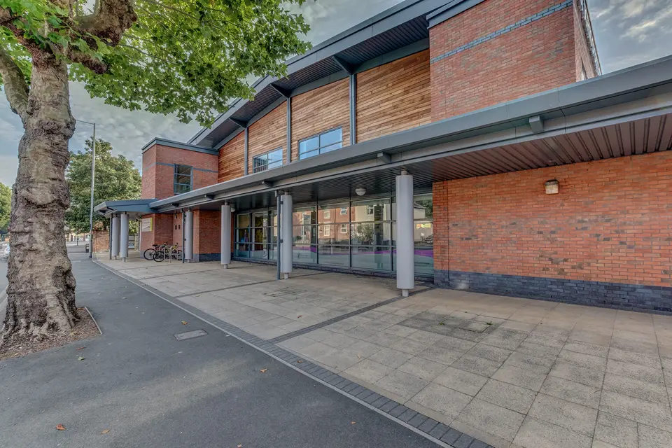 Freedom Leisure, photographed by StreetVisit (10)