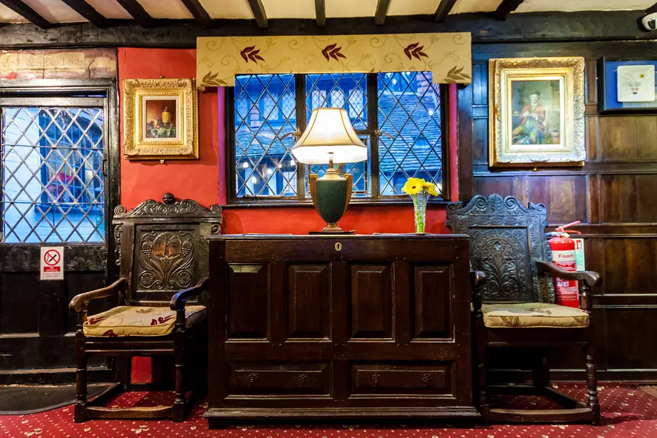 The Mermaid Inn 360° virtual tour